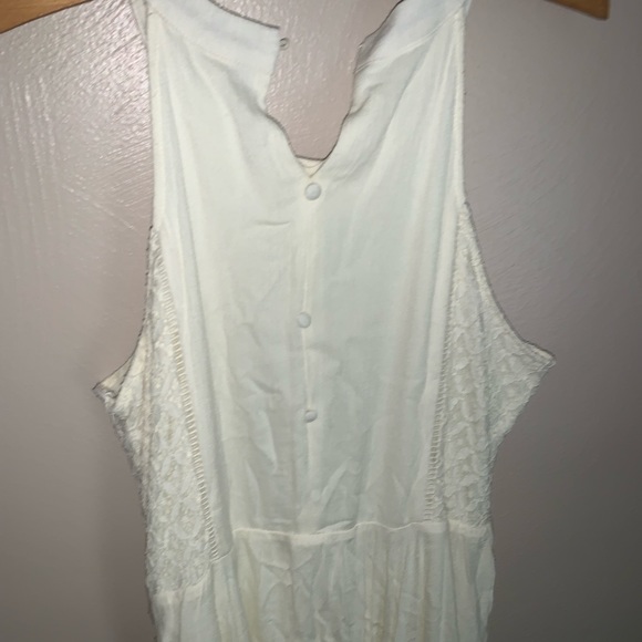 Beautiful Creme Dress WORN ONLY ONCE - Picture 7 of 7